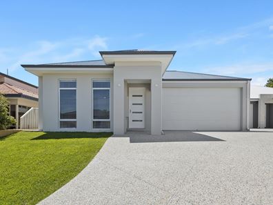11 Maple Mews, Duncraig WA 6023