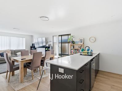 76 Carnelian Avenue, Australind WA 6233