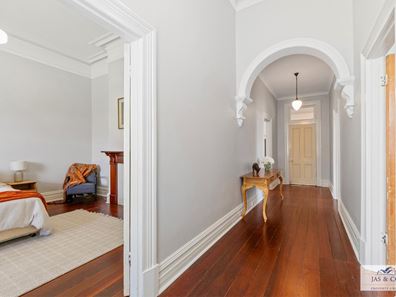 9 Dudley Street, Midland WA 6056
