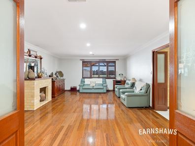 40 Inthanoona Road, Gidgegannup WA 6083