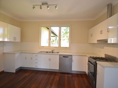 34 Murray Street, Pinjarra WA 6208