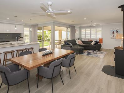 2 Jenkins Road, Cowaramup WA 6284