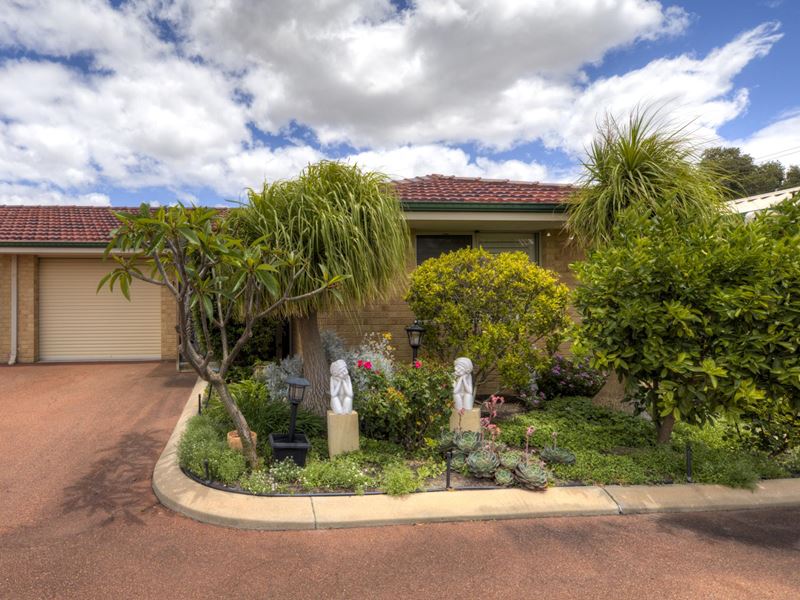 16/15 Spring Avenue, Midland