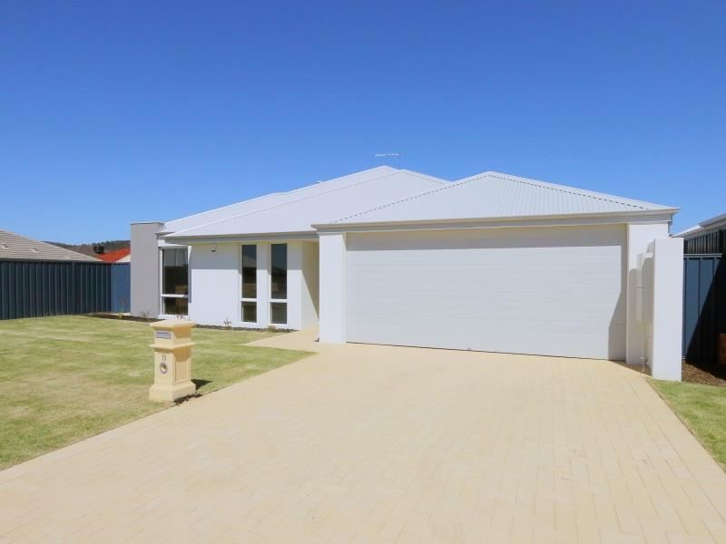 15 Primrose Loop, Byford