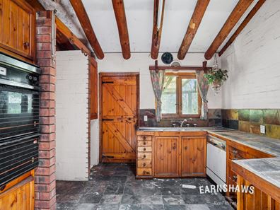 24 Lukin Avenue, Darlington WA 6070