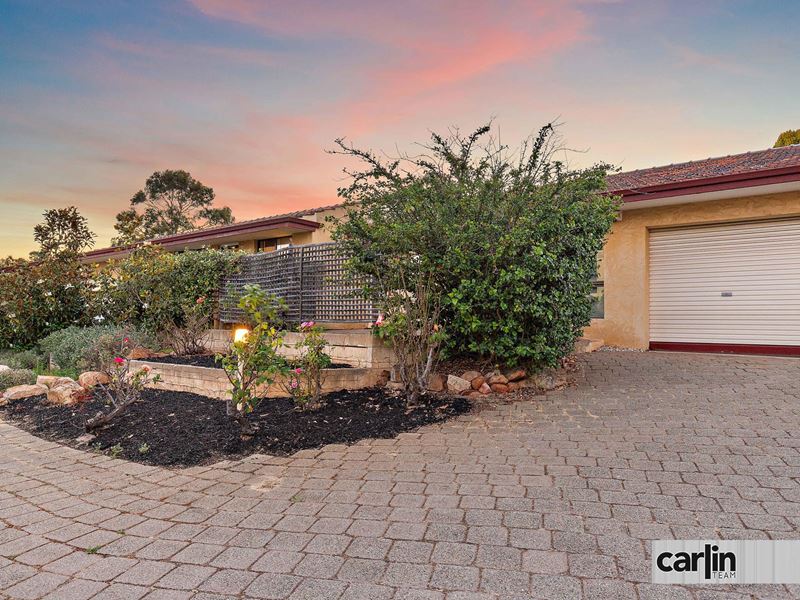 10/5 Kitchener Road, Melville WA 6156