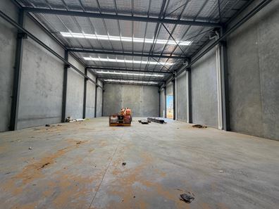 Unit 1 & 2/21 Zeta Road, Wattleup WA 6166