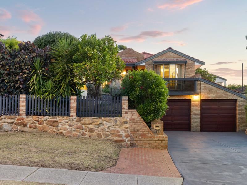 30 Campbell Drive, Hillarys WA 6025