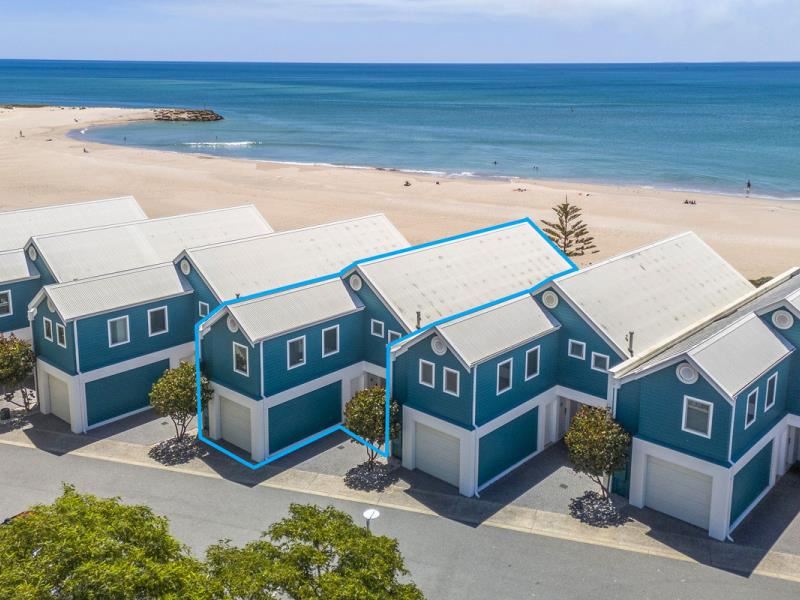 11/16 Dolphin Drive, Mandurah