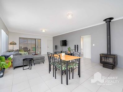369 Parade Road, Dalyellup WA 6230