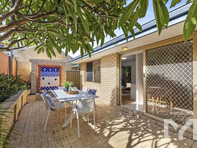 2/166 Forrest Street, Fremantle WA 6160