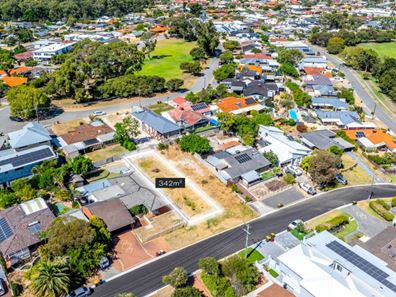 10b Monkhouse Way, Hillarys WA 6025