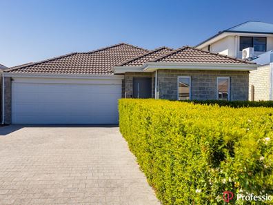 221 Landsdale Road, Landsdale WA 6065