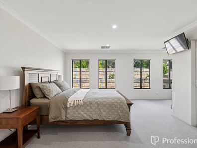 27 Yilgarn Street, Mundaring WA 6073