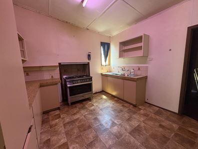 44 Woodward Street, Coolgardie WA 6429