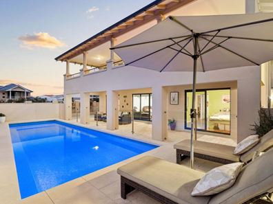 2 Hassars Road, Secret Harbour WA 6173