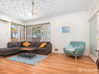 115 Railway Street, Bluff Point WA 6530