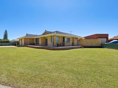 18 Ayres Crescent, Lancelin WA 6044