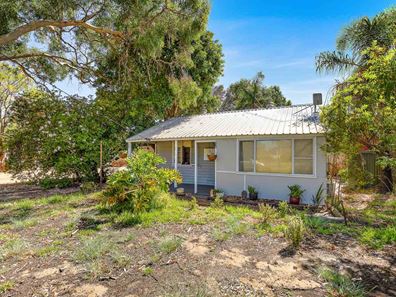 31 Mandogalup Road, Mandogalup WA 6167