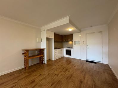2/24 Haverhill Road, Butler WA 6036