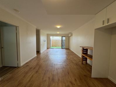 2/24 Haverhill Road, Butler WA 6036