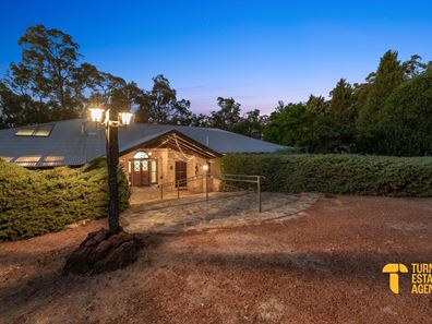 2050 Stoneleigh Road, Stoneville WA 6081