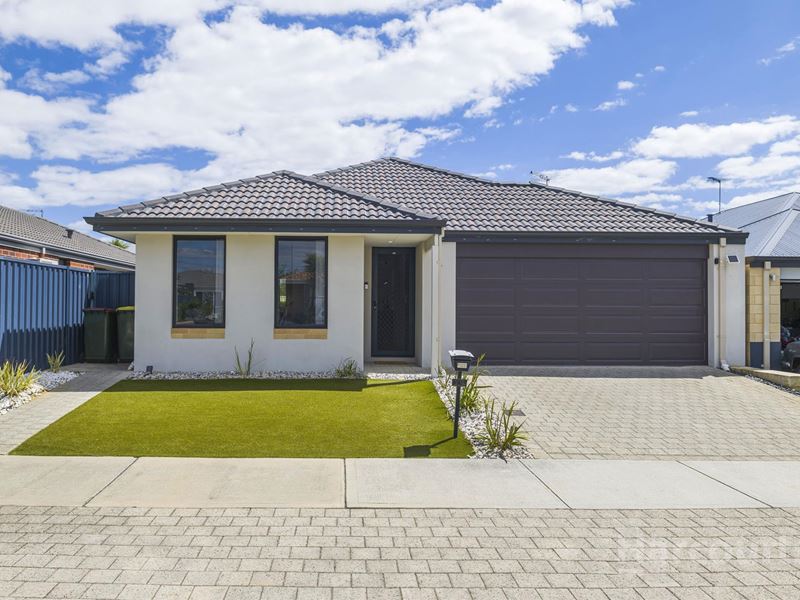 29 Cabernet Loop, Pearsall