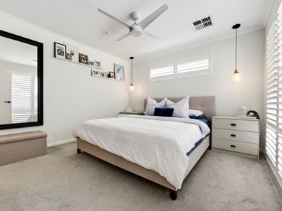 4A Mermaid Way, Heathridge WA 6027