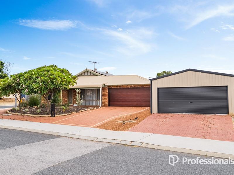 1 Amery Road, Hocking WA 6065