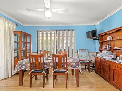 6 Bresnahan Place, Marangaroo WA 6064