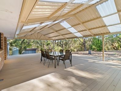 9 Leeward Road, Leschenault WA 6233