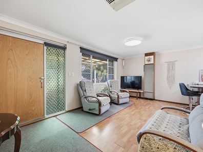 32 Redtingle Road, Camillo WA 6111