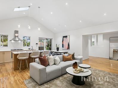 34 Latham Street, Alfred Cove WA 6154