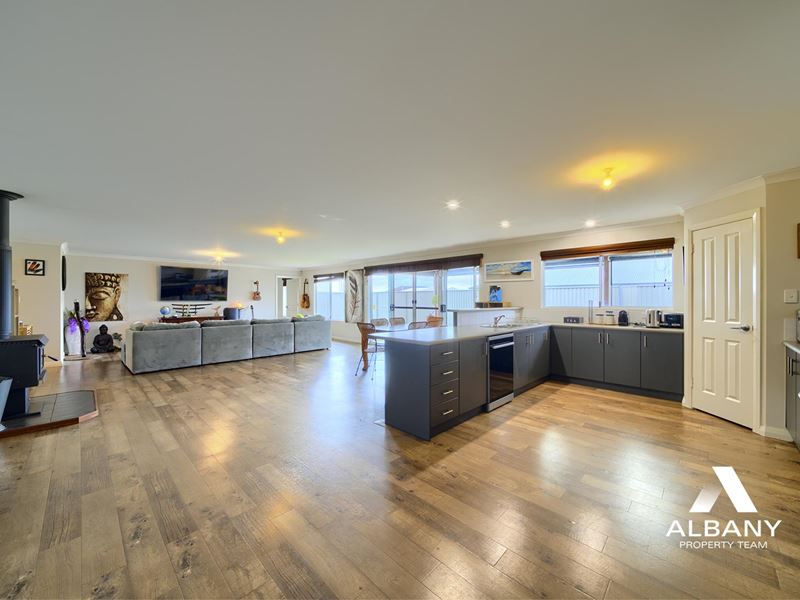 4 McCardell Crescent, Bayonet Head WA 6330