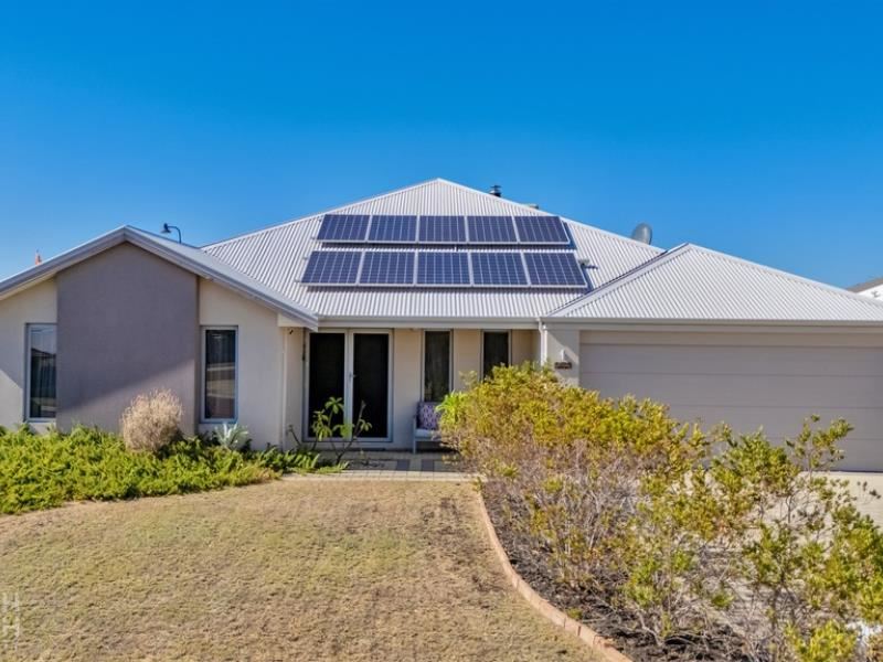 16 Dowerin Circuit, Lakelands