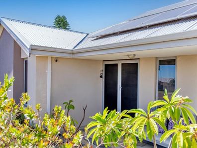 16 Dowerin Circuit, Lakelands WA 6180