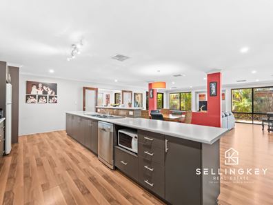 1 Vancouver Drive, Canning Vale WA 6155