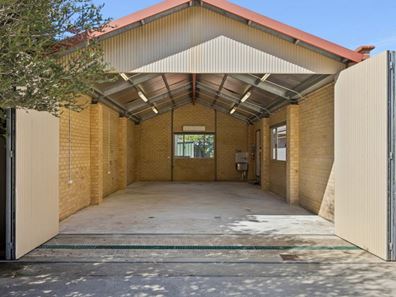 47 Rawlinson Drive, Marangaroo WA 6064
