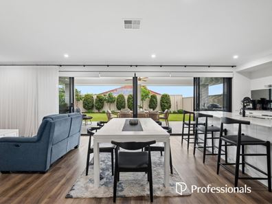 44 Carnegie Parade, Success WA 6164