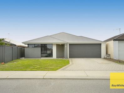 13 Ernest Way, Hilbert WA 6112