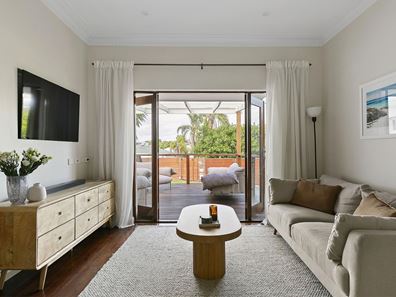 239 Huntriss Road, Doubleview WA 6018
