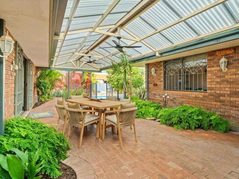 11 Kookerbrook Street, Dudley Park
