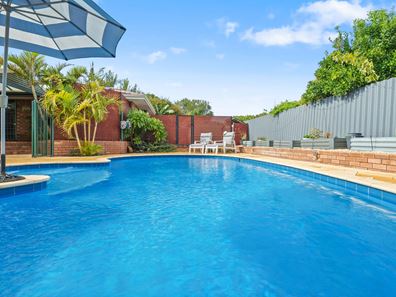 11 Kookerbrook Street, Dudley Park WA 6210