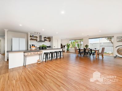 3 Sherwood Drive, Dalyellup WA 6230