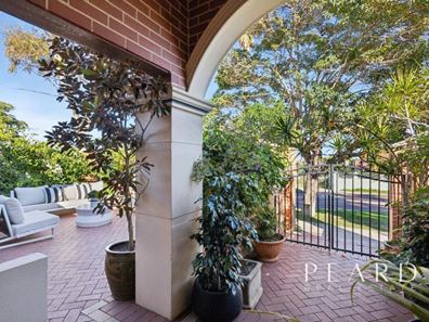 140 Duke Street, Scarborough WA 6019