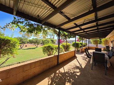 23 North River Road, Carnarvon WA 6701