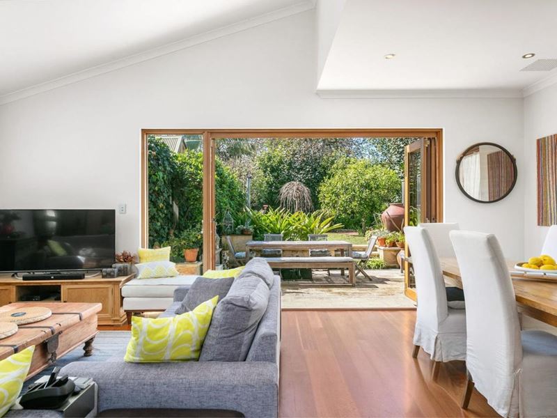70 Railway Street, Cottesloe WA 6011