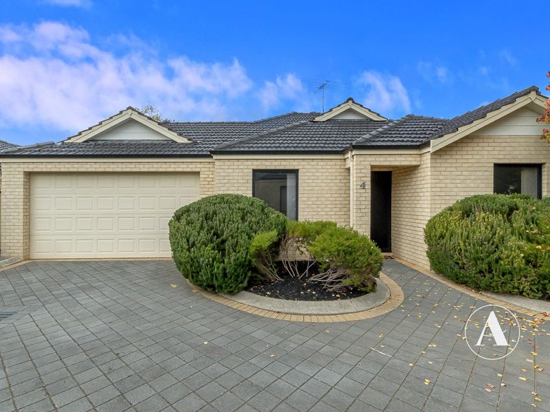 4/125 Watkins  Street, White Gum Valley WA 6162