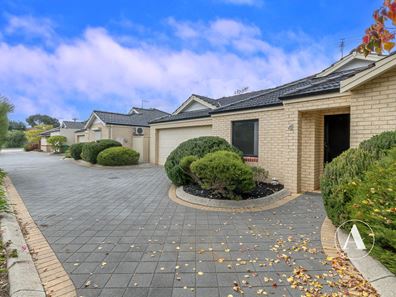 4/125 Watkins  Street, White Gum Valley WA 6162