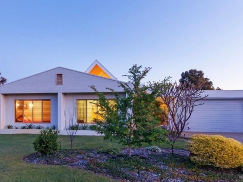 7 Spigl Way, Bateman